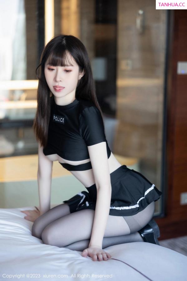   [XiuRen]高清写真图 2023.11.09 No.7637 林悠悠 短裙美腿第38张图片